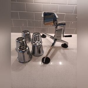 Saladmaster Vtg Food Processor Chopper Shredder Slicer 5 Cones Finger Guard